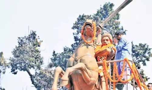 Odisha: केंद्रीय मंत्री धर्मेंद्र प्रधान ने वीर साईं, नेताजी की जयंती पर उन्हें श्रद्धांजलि दी