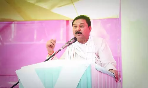 Assam : मंत्री रंजीत कुमार दास ने पश्चिम बंगाल में मधुपुर और बैकुंठपुर यात्रा का दौरा किया