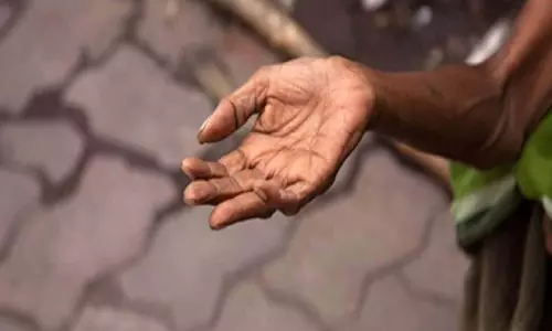 पहली बार: भिखारी को भीख देना पड़ा भारी, FIR दर्ज