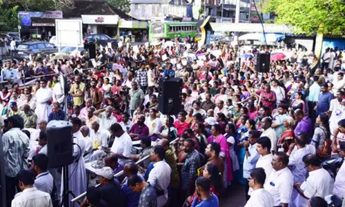 Kerala : मुनंबम वक्फ विवाद में आगे क्या होगा क्योंकि आयोग ने सार्वजनिक सुनवाई