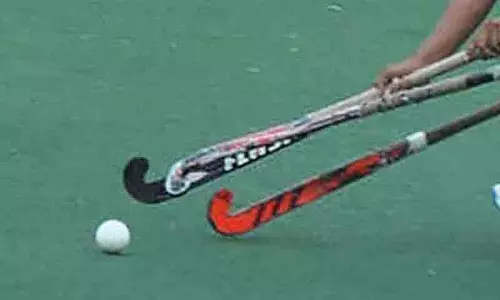 Punjab: हॉकी ओलंपियनों ने पुस्तक का विमोचन किया