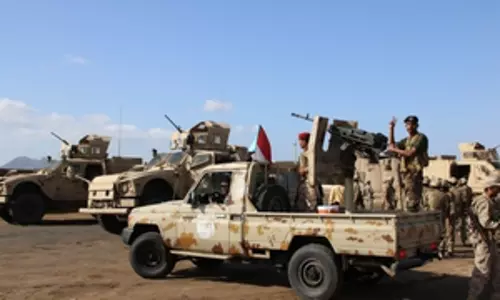Yemen में सरकार समर्थक बलों ने अल-कायदा के हमले को विफल किया