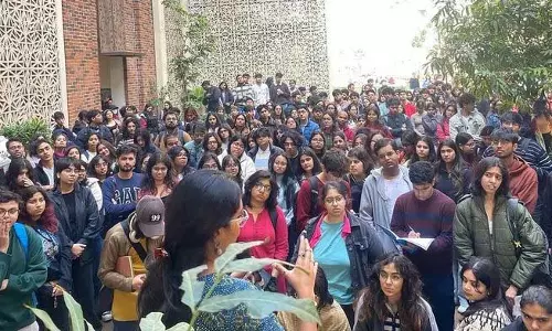 Haryana : अशोका यूनिवर्सिटी के छात्र हड़ताल पर Haryana : अशोका यूनिवर्सिटी के छात्र हड़ताल पर