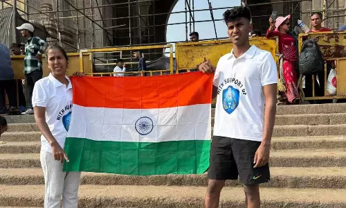 Telangana: माँ-बेटे की जोड़ी ने ओपन वॉटर स्विमिंग में इतिहास रच दिया Telangana: माँ-बेटे की जोड़ी ने ओपन वॉटर स्विमिंग में इतिहास रच दिया