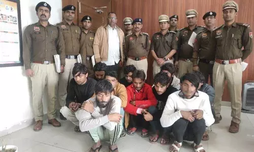 Haryana : नूंह में 15 साइबर अपराधी गिरफ्तार Haryana : नूंह में 15 साइबर अपराधी गिरफ्तार