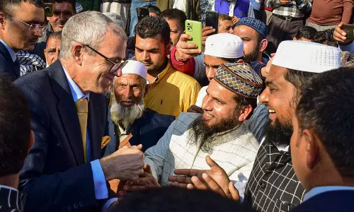 Jammu: औद्योगिक परिषद की टीम ने सीएम उमर से मुलाकात की