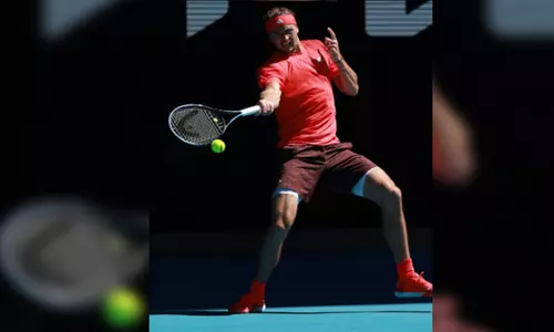 Australian Open: जोकोविच के चोट के कारण रिटायर होने के बाद ज़ेवेरेव फाइनल में पहुंचे