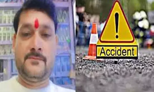 Lakhimpur Kheri: सड़क हादसे में बाइक चालक घायल ,इलाज के दौरान युवक की मौत Lakhimpur Kheri: सड़क हादसे में बाइक चालक घायल ,इलाज के दौरान युवक की मौत