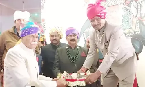 पुलिसकर्मी ने बेटे की शादी में नहीं लिया दहेज, लड़की वाले दे रहे थे 5 लाख नकदी