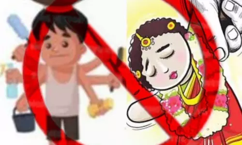 बाल विवाह व बाल श्रम के खिलाफ जागरूकता का संदेश देने वाले मोबाइल वैन को डीएम ने दिखाई हरी झंडी बाल विवाह व बाल श्रम के खिलाफ जागरूकता का संदेश देने वाले मोबाइल वैन को डीएम ने दिखाई हरी झंडी