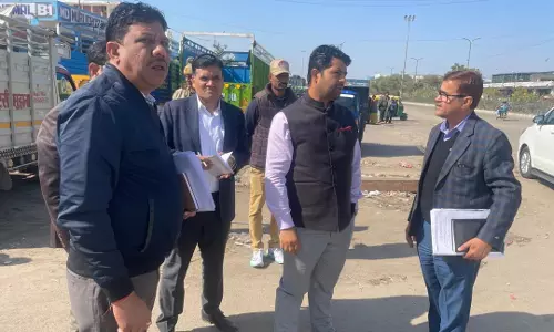 Jaipur: शासन सचिव,कृषि ने कृषि उपज मण्ड़ी मुहाना का किया निरीक्षण