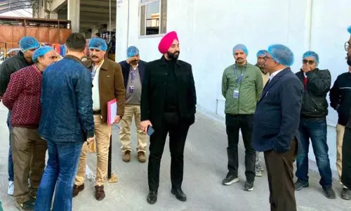 श्रम आयुक्त ने CIDCO औद्योगिक एस्टेट सांबा में फैक्ट्री इकाइयों का निरीक्षण किया