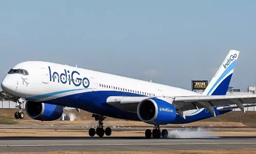 IndiGo का तीसरी तिमाही का मुनाफा 18.6 प्रतिशत घटकर 2,448.8 करोड़ रह गया IndiGo का तीसरी तिमाही का मुनाफा 18.6 प्रतिशत घटकर 2,448.8 करोड़ रह गया