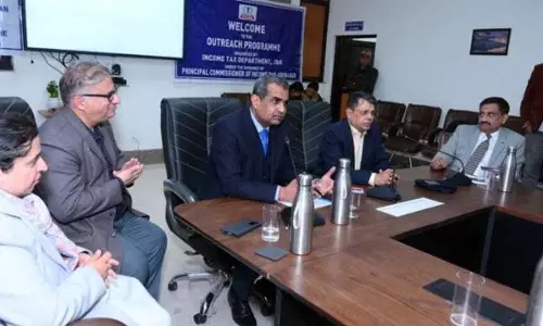 Jammu: आयकर विभाग ने फर्जी रिफंड दावों पर जागरूकता अभियान चलाया Jammu: आयकर विभाग ने फर्जी रिफंड दावों पर जागरूकता अभियान चलाया