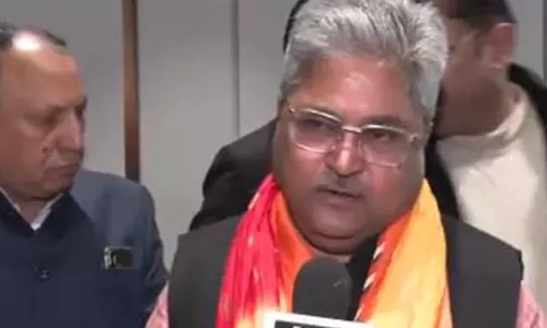 BJP उम्मीदवार दुष्यंत गौतम ने कहा, लोग बुनियादी सुविधाओं के लिए चुनाव लड़ रहे BJP उम्मीदवार दुष्यंत गौतम ने कहा, लोग बुनियादी सुविधाओं के लिए चुनाव लड़ रहे