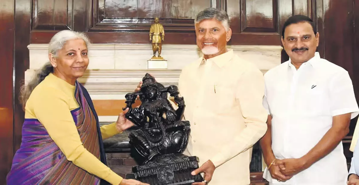 Andhra: चंद्रबाबू नायडू ने बजट से पहले वित्त मंत्री के समक्ष आंध्र प्रदेश की इच्छा सूची रखी