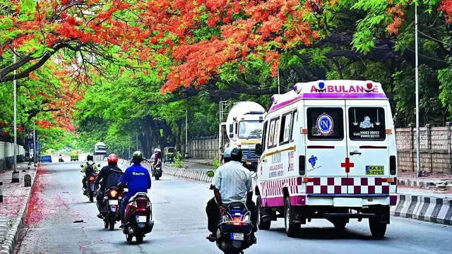 Bengaluru: एम्बुलेंस को रास्ता न देने पर ऑटो चालक गिरफ्तार Bengaluru: एम्बुलेंस को रास्ता न देने पर ऑटो चालक गिरफ्तार