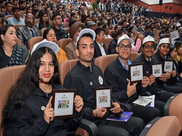 राष्ट्रीय राजधानी ने Saturday को अपना 15वां राष्ट्रीय मतदाता दिवस मनाया