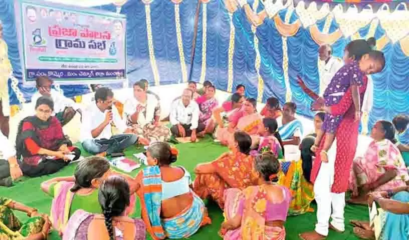 पूर्ववर्ती Adilabad में चार योजनाओं के लिए 2.50 लाख से अधिक आवेदन प्राप्त हुए