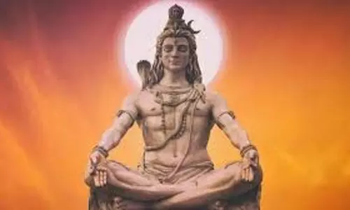 Masik Shivaratri 2025:  मासिक शिवरात्रि के दिन पूजा की थाली में शामिल करें ये चीजें, मिलेगा सौभाग्य