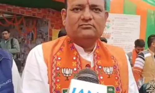 केजरीवाल के झूठे वादों से दिल्ली की जनता हो गई त्रस्त : राजकुमार आनंद केजरीवाल के झूठे वादों से दिल्ली की जनता हो गई त्रस्त : राजकुमार आनंद