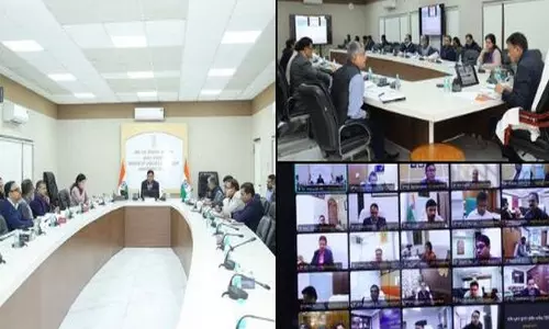 केंद्रीय मंत्री ने बेहतर सेवा वितरण और दक्षता के लिए EPFO ​​ के क्षेत्रीय कार्यालयों के प्रदर्शन की समीक्षा की