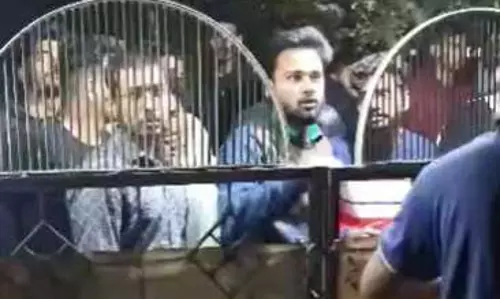 यूनिवर्सिटी स्टूडेंट्स के बीच लड़ाई, एसपी के पास पहुंचा मामला यूनिवर्सिटी स्टूडेंट्स के बीच लड़ाई, एसपी के पास पहुंचा मामला