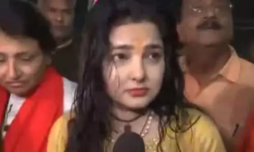LUCKNOW ममता कुलकर्णी ने संन्यास ग्रहण किया, आध्यात्मिक यात्रा पर निकलीं
