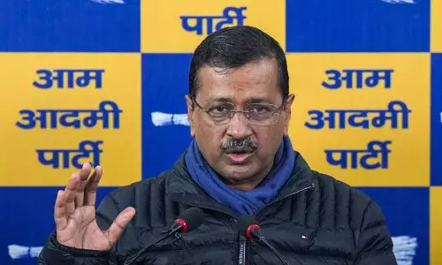 Kejriwal ने यूपी के सीएम से दिल्ली की कानून-व्यवस्था को ठीक करने के लिए आग्रह किया