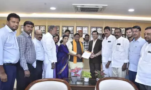 Telangana: विहिप ने एससीआर से प्रयागराज के लिए और अधिक विशेष ट्रेनें चलाने का आग्रह किया