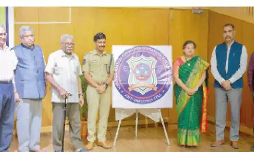 Telangana: मादक पदार्थ निरोधक प्रकोष्ठ ‘निरामय तरंग’ का शुभारंभ Telangana: मादक पदार्थ निरोधक प्रकोष्ठ ‘निरामय तरंग’ का शुभारंभ
