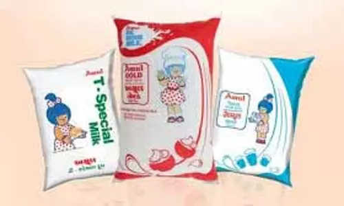 अमूल ने एक लीटर दूध पैक की कीमत में एक रुपया की कटौती की