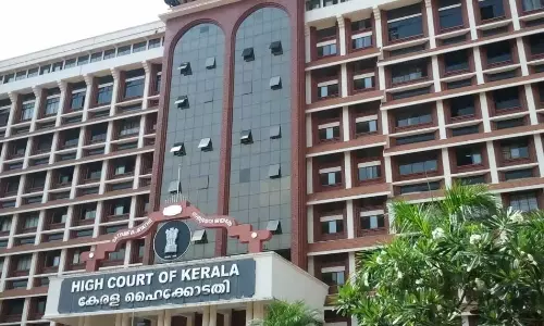 मुनंबम: HC ने पूछा कि न्यायिक आयोग किस अधिकार के तहत नियुक्त किया ? मुनंबम: HC ने पूछा कि न्यायिक आयोग किस अधिकार के तहत नियुक्त किया ?