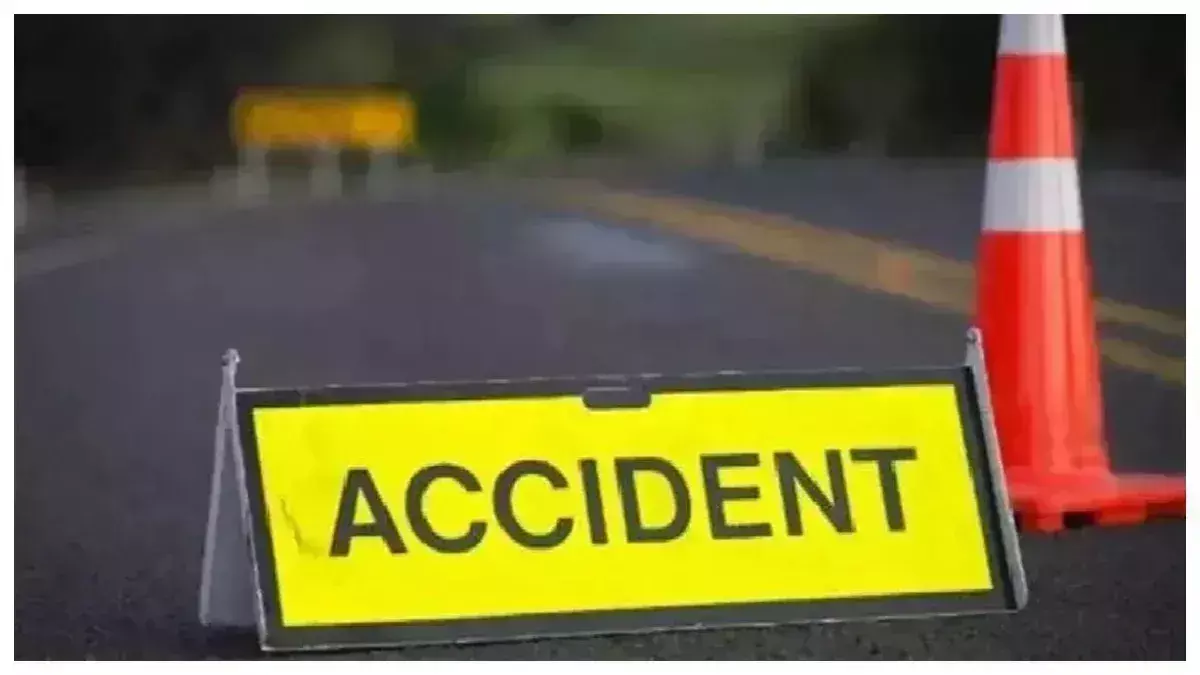 Lakhimpur Kheri: बोलेरो ने एक साल के बच्चे को मारी टक्कर, मौके में मौत Lakhimpur Kheri: बोलेरो ने एक साल के बच्चे को मारी टक्कर, मौके में मौत