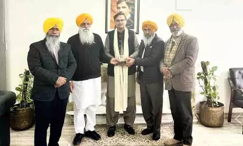 SGPC ने पाकिस्तान से जत्थों को वीजा देने में उदारता बरतने का आग्रह किया