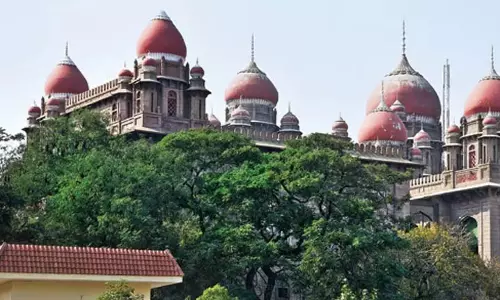 तेलंगाना हाईकोर्ट ने KPHB भूखंडों की बिक्री-नीलामी प्रक्रिया पर रोक लगाई