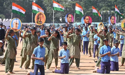 गणतंत्र दिवस के समारोह के लिए शहर का मानेकशॉ परेड ग्राउंड पूरी तरह से तैयार गणतंत्र दिवस के समारोह के लिए शहर का मानेकशॉ परेड ग्राउंड पूरी तरह से तैयार