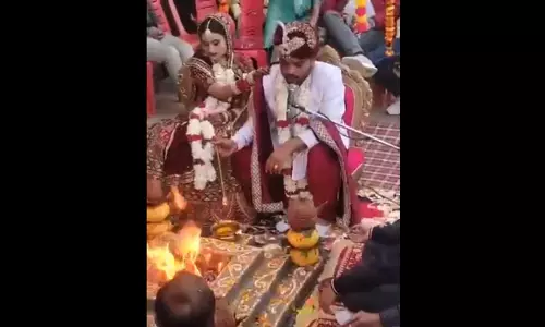 दूल्हे ने अपनी शादी में खुद पढ़ा विवाह मंत्र, मेहमानों के कान खड़े हो गए