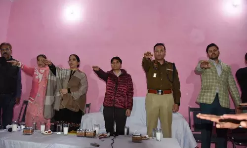 Haryana :   कैथल डीसी ने अधिकारियों को योजनाओं का लाभ समय पर पहुंचाने के निर्देश