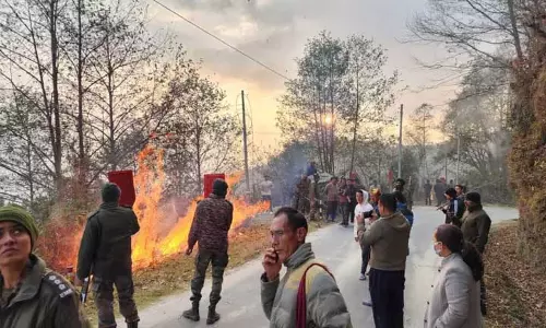 Arunachal प्रदेश तवांग जिले में जंगल में आग भड़क उठी