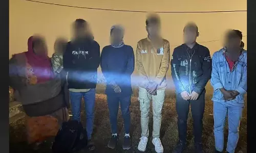 Assam पुलिस ने घुसपैठ की कोशिश नाकाम की, 6 बांग्लादेशी नागरिकों को वापस भेजा Assam पुलिस ने घुसपैठ की कोशिश नाकाम की, 6 बांग्लादेशी नागरिकों को वापस भेजा