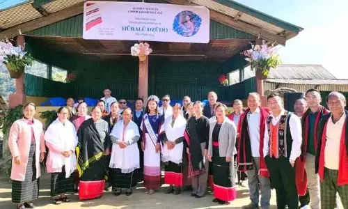 Nagaland : अपर खोमी गांव ने मिस फेक 2024 हुरालु डज़ुडो को सम्मानित Nagaland : अपर खोमी गांव ने मिस फेक 2024 हुरालु डज़ुडो को सम्मानित