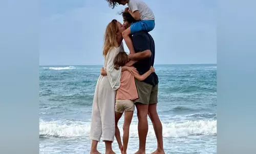 Emily ने ब्लेक लाइवली के साथ कानूनी लड़ाई के बीच जस्टिन बाल्डोनी को जन्मदिन की शुभकामनाएं दीं Emily ने ब्लेक लाइवली के साथ कानूनी लड़ाई के बीच जस्टिन बाल्डोनी को जन्मदिन की शुभकामनाएं दीं