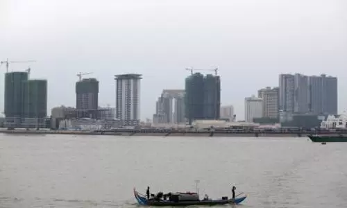 Cambodia ने लोगों से खराब वायु गुणवत्ता के बीच सावधानी बरतने का आग्रह किया