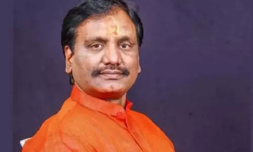 अंबादास दानवे: एसटी टिकट के दामों में बढ़ोतरी, ठाकरे गुट आक्रामक अंबादास दानवे: एसटी टिकट के दामों में बढ़ोतरी, ठाकरे गुट आक्रामक