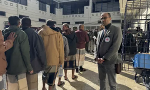 यमन: ICRC के सहयोग से हौथी विद्रोहियों द्वारा 153 बंदियों को रिहा किया गया