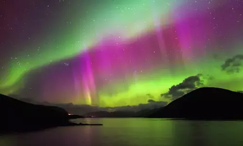 इस सप्ताहांत अमेरिका में सौर तूफान के पृथ्वी की ओर बढ़ने से Aurora की संभावना