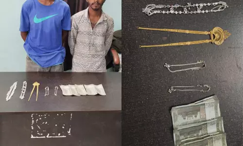 सूने मकान का ताला तोड़कर चोरी करने वाले 2 शातिर गिरफ्तार, VIDEO सूने मकान का ताला तोड़कर चोरी करने वाले 2 शातिर गिरफ्तार, VIDEO