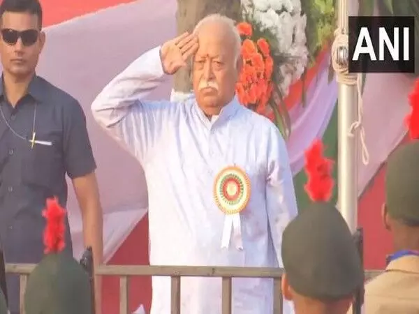 RSS chief ने ठाणे में 76वें गणतंत्र दिवस पर राष्ट्रीय ध्वज फहराया