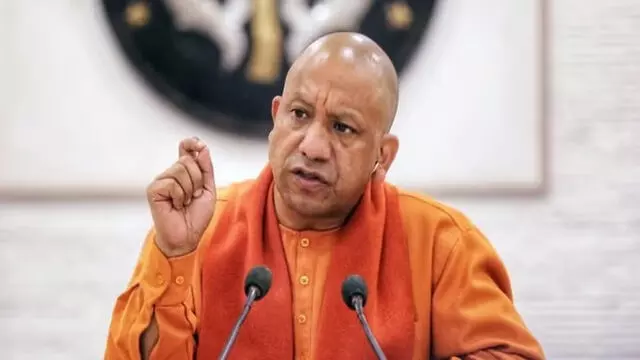 Yogi Adityanath: सनातन धर्म मजबूत होगा तो भारत मजबूत होगा